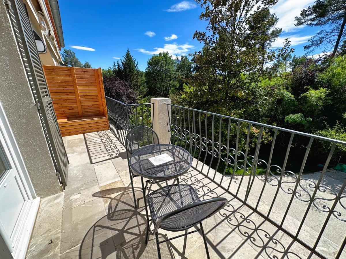 Le Repos Du Keyrie Hotel Saint-Marc-Jaumegarde Eksteriør billede