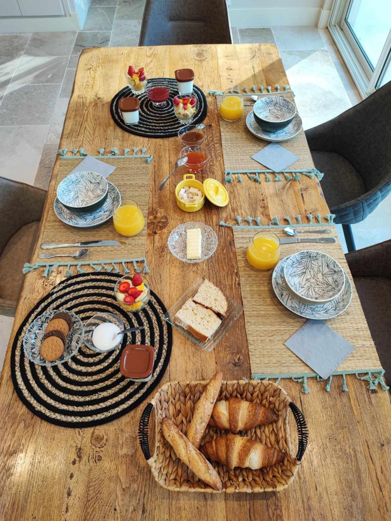 Le Repos Du Keyrie Hotel Saint-Marc-Jaumegarde Eksteriør billede