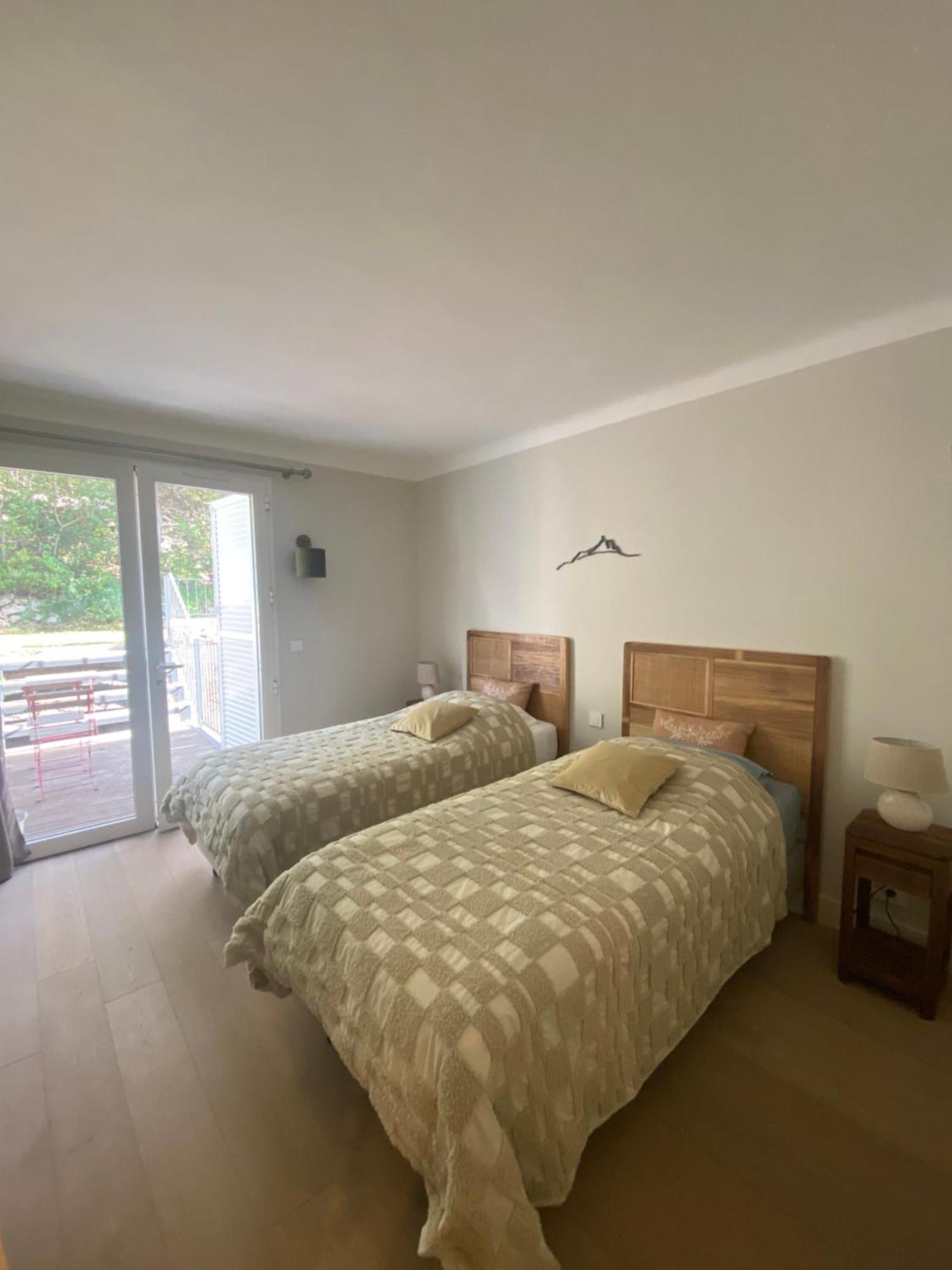 Le Repos Du Keyrie Hotel Saint-Marc-Jaumegarde Eksteriør billede